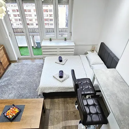 Trg Lägenhet Užice