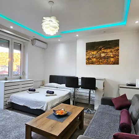 Trg Lägenhet Užice